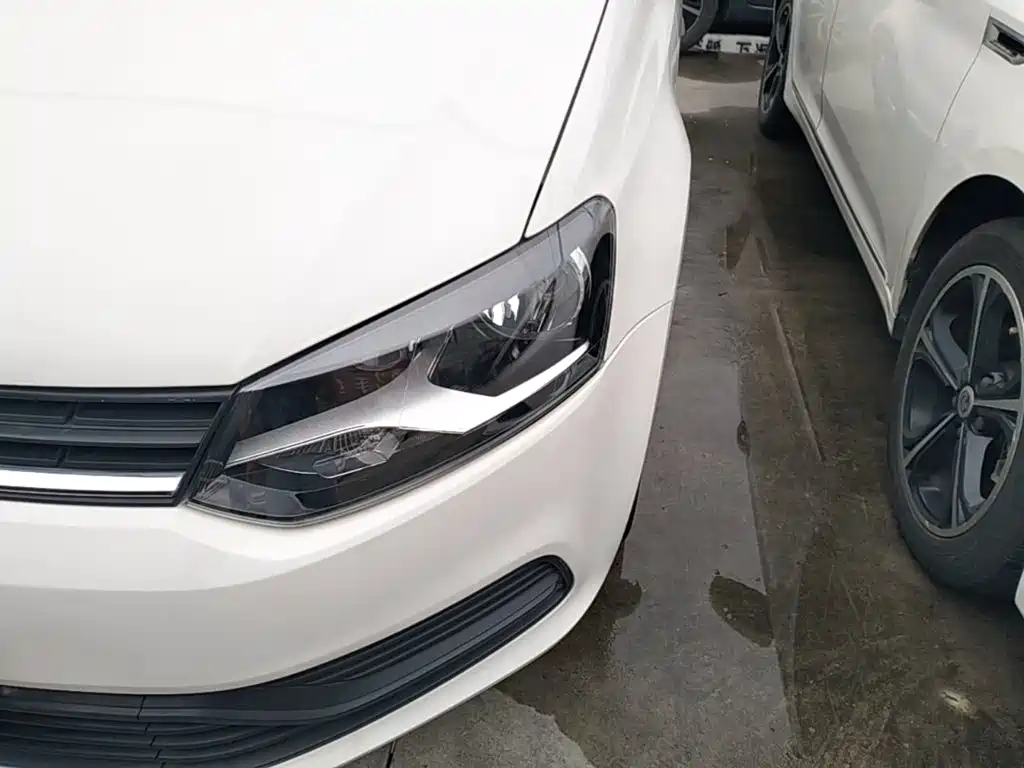 Volkswagen Polo — миниатюра 24