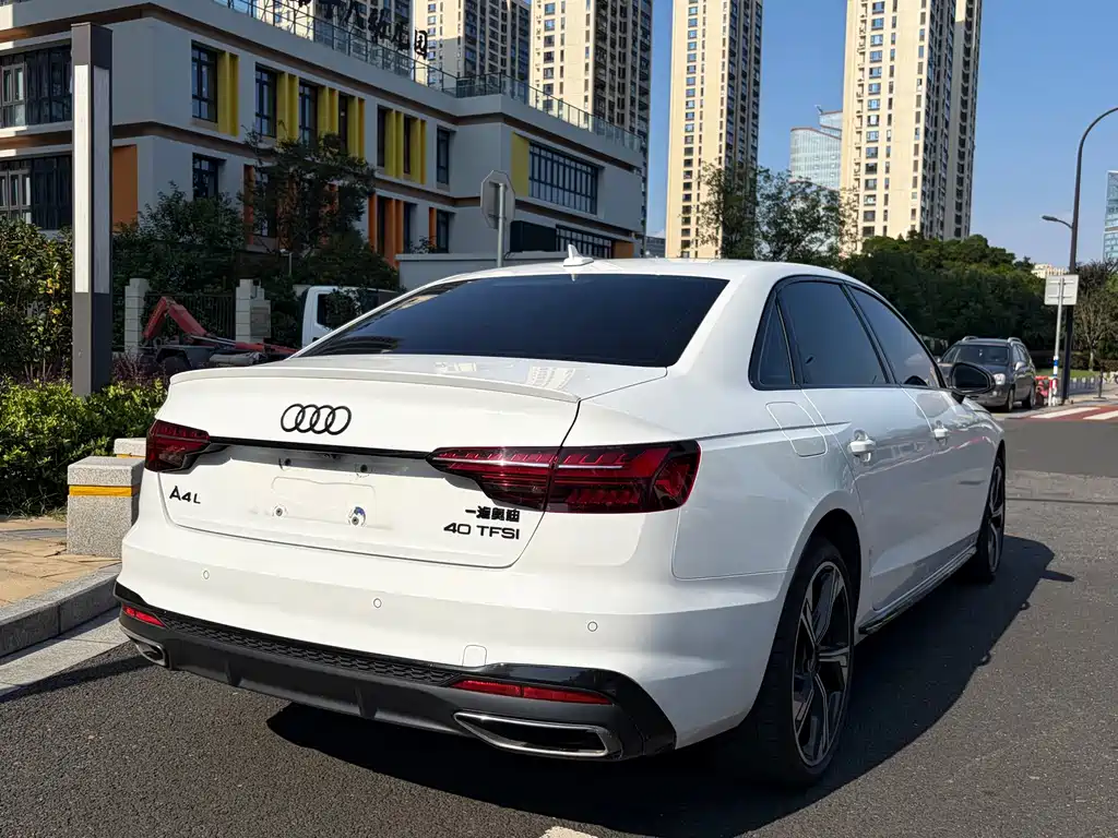 Audi A4L — миниатюра 5