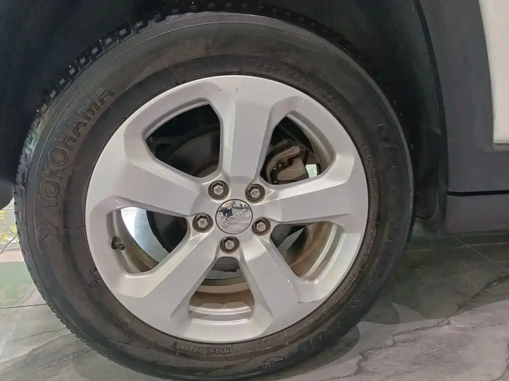 Jeep Compass — миниатюра 18
