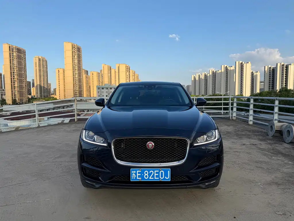 Jaguar F-PACE — миниатюра 2