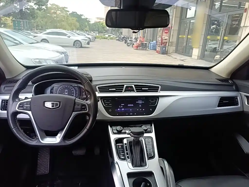 Geely Boyue — миниатюра 10