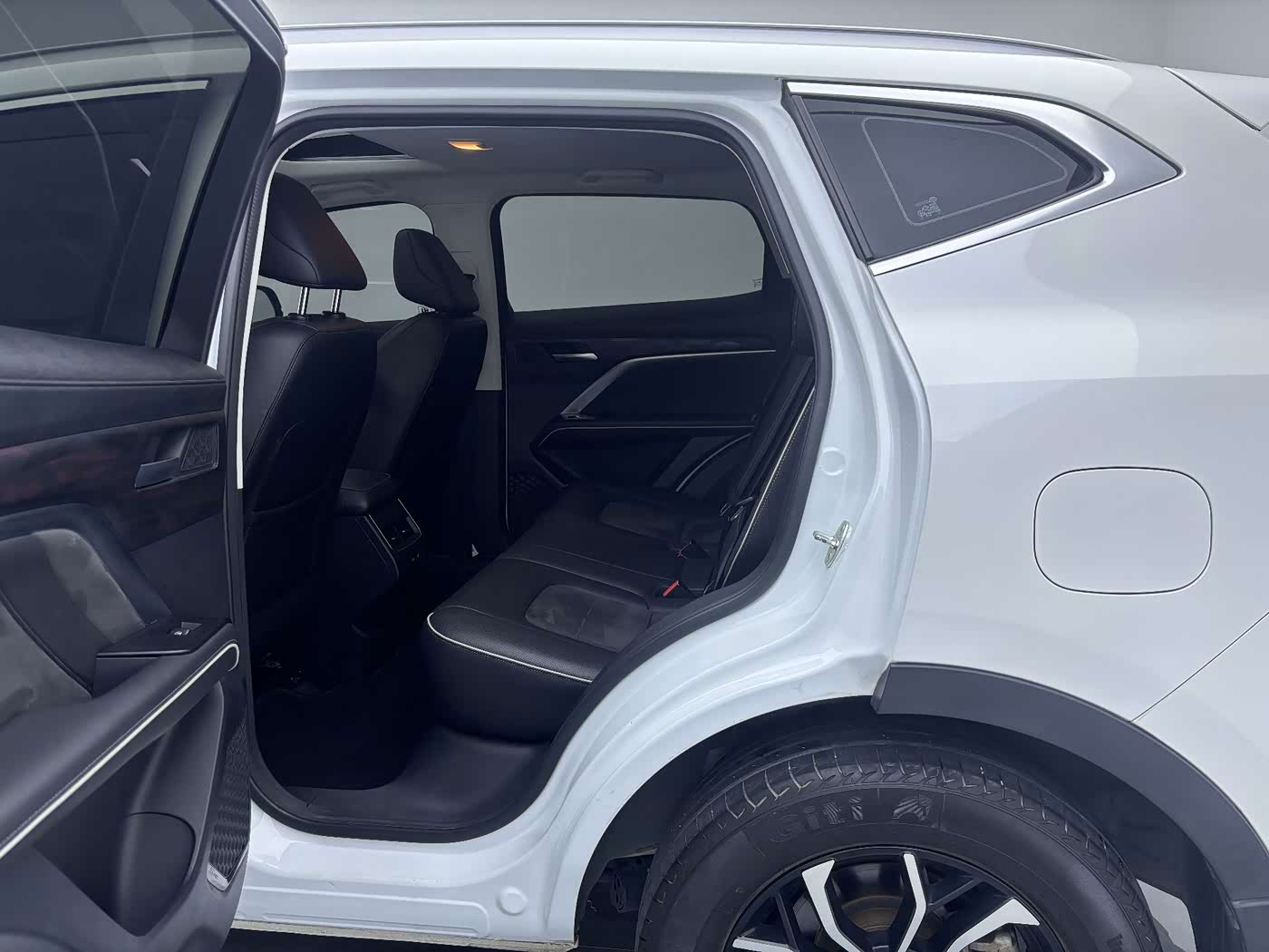 Haval Haval H6 1.5 л 2022 г. Белый, пробег 46300 км