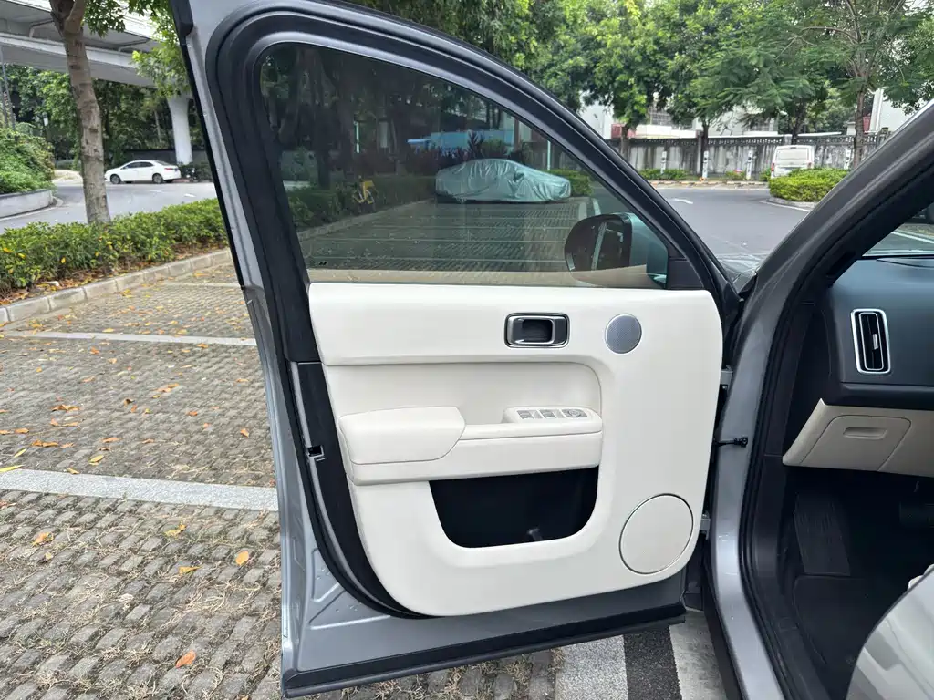 Li Auto Li L9 — миниатюра 11