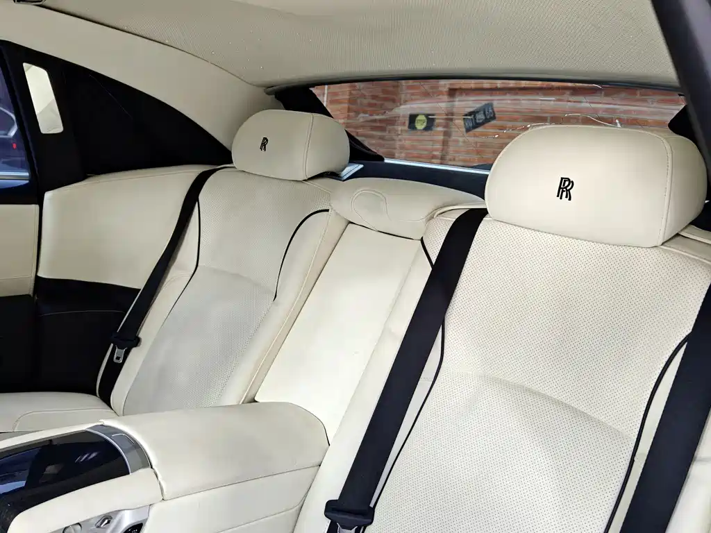 Rolls-Royce Ghost 2010 6.6T Standard