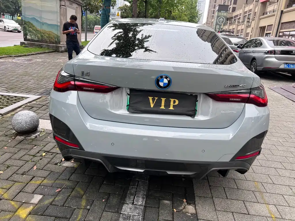 BMW i4 — миниатюра 6