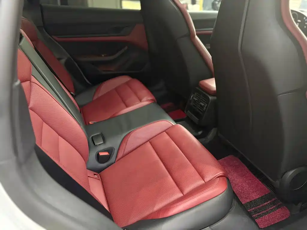 Porsche Taycan — миниатюра 18