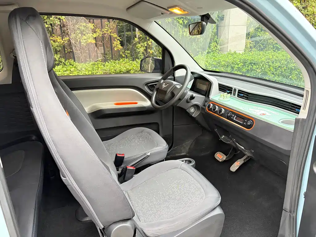 Wuling MINIEV — миниатюра 5