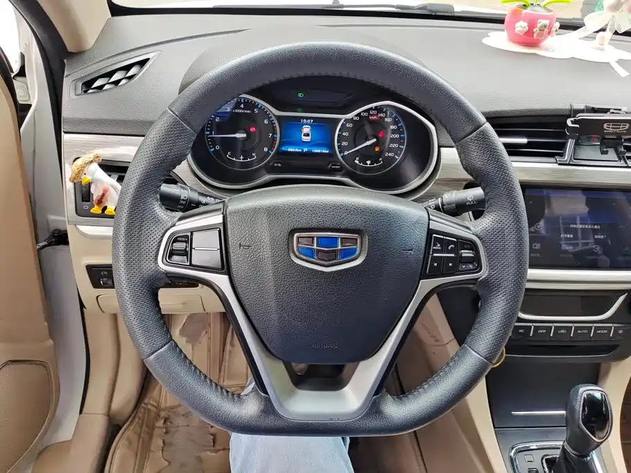 Geely Emgrand — миниатюра 15