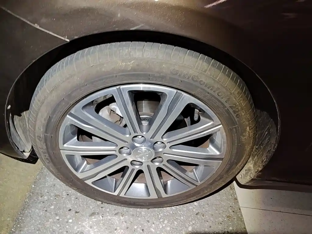 Peugeot 408 — миниатюра 23