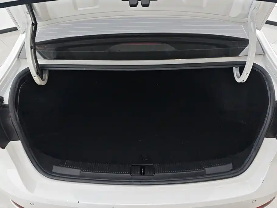 Roewe i5 — миниатюра 4