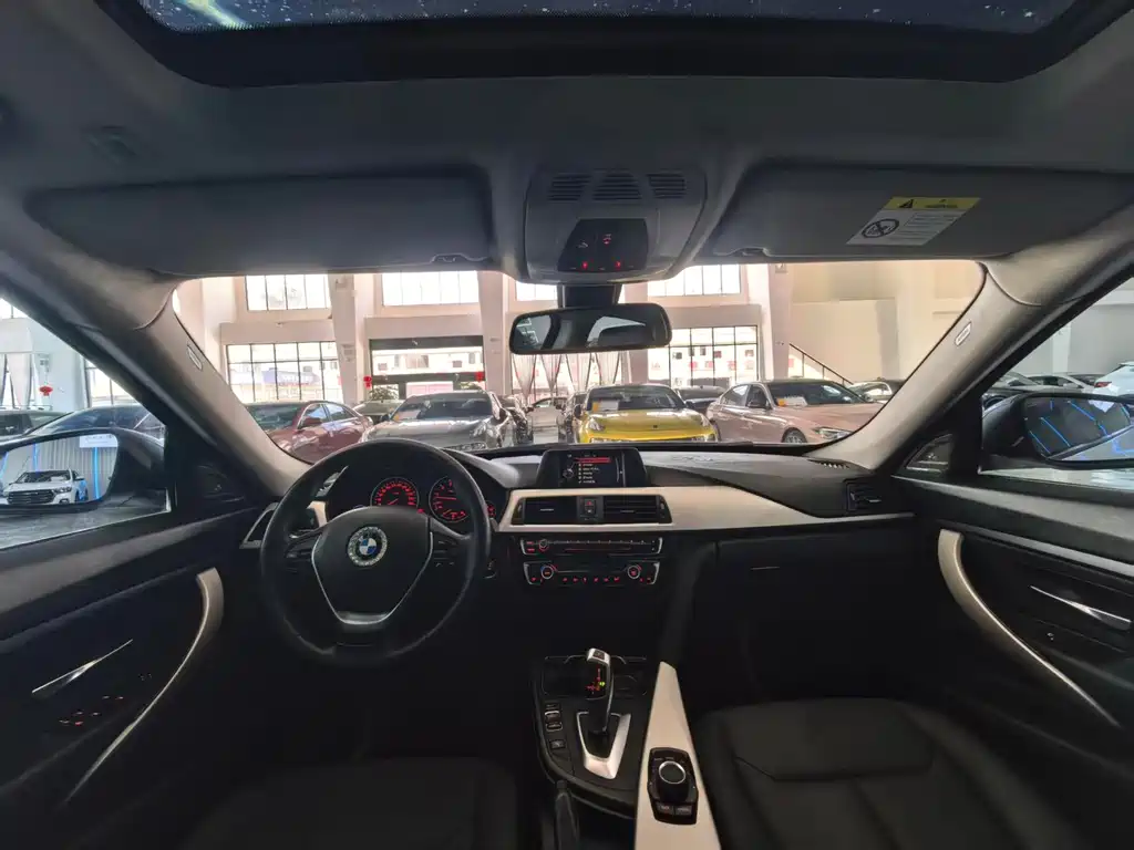 BMW 3 Series GT — миниатюра 6