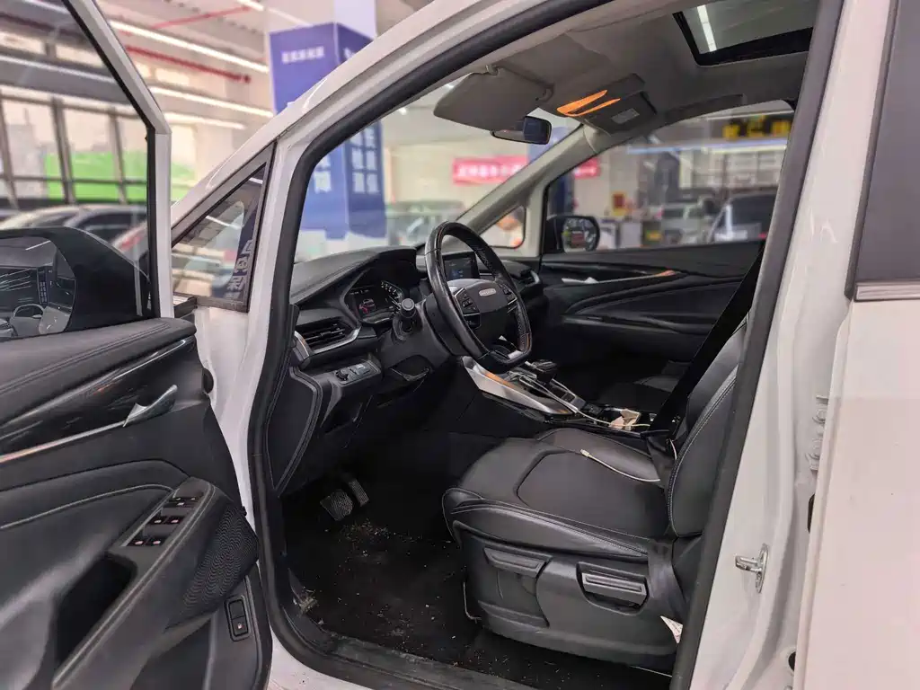 MAXUS Euniq 5 — миниатюра 5