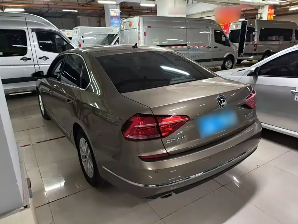 Volkswagen Passat — миниатюра 5