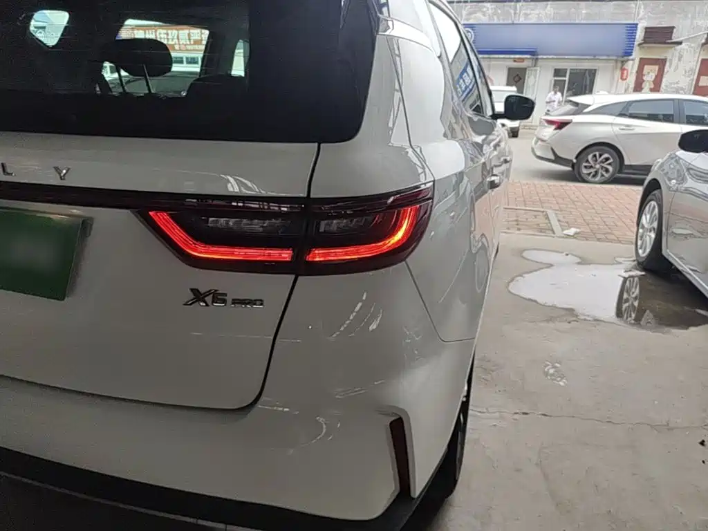 Geely Vision X6 — миниатюра 8