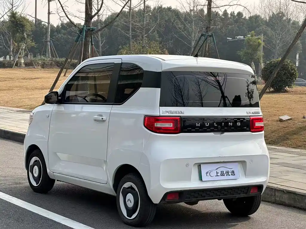 Wuling MINIEV — миниатюра 4