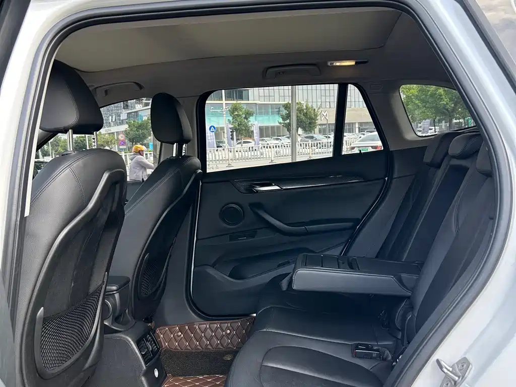 BMW X1 2016 sDrive18Li Premium