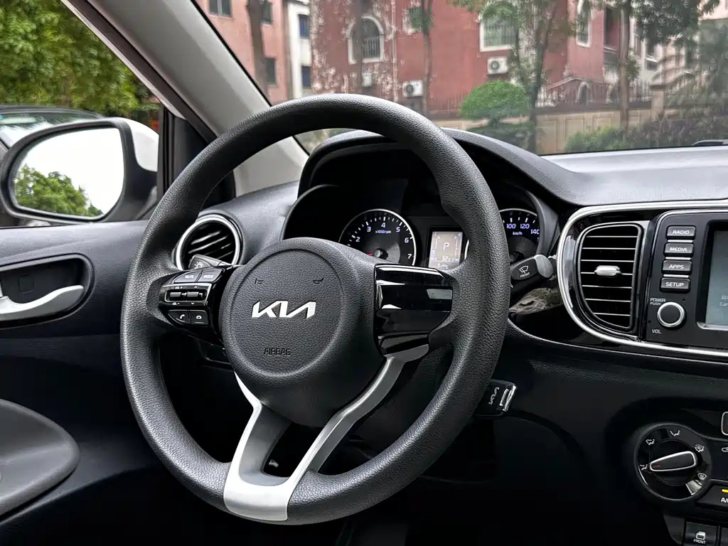 Kia Huanchi — миниатюра 19