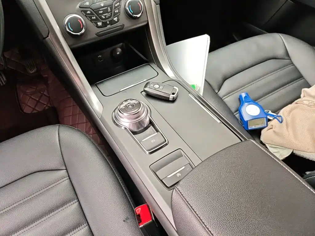 Ford Mondeo — миниатюра 14