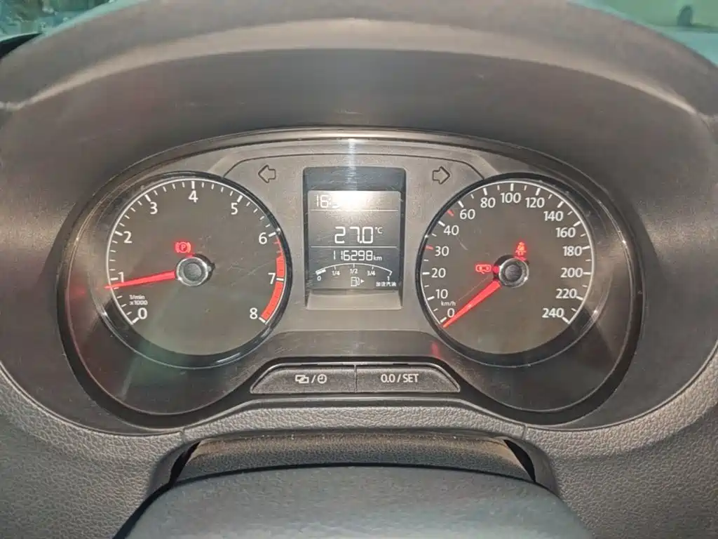 Volkswagen Polo — миниатюра 12