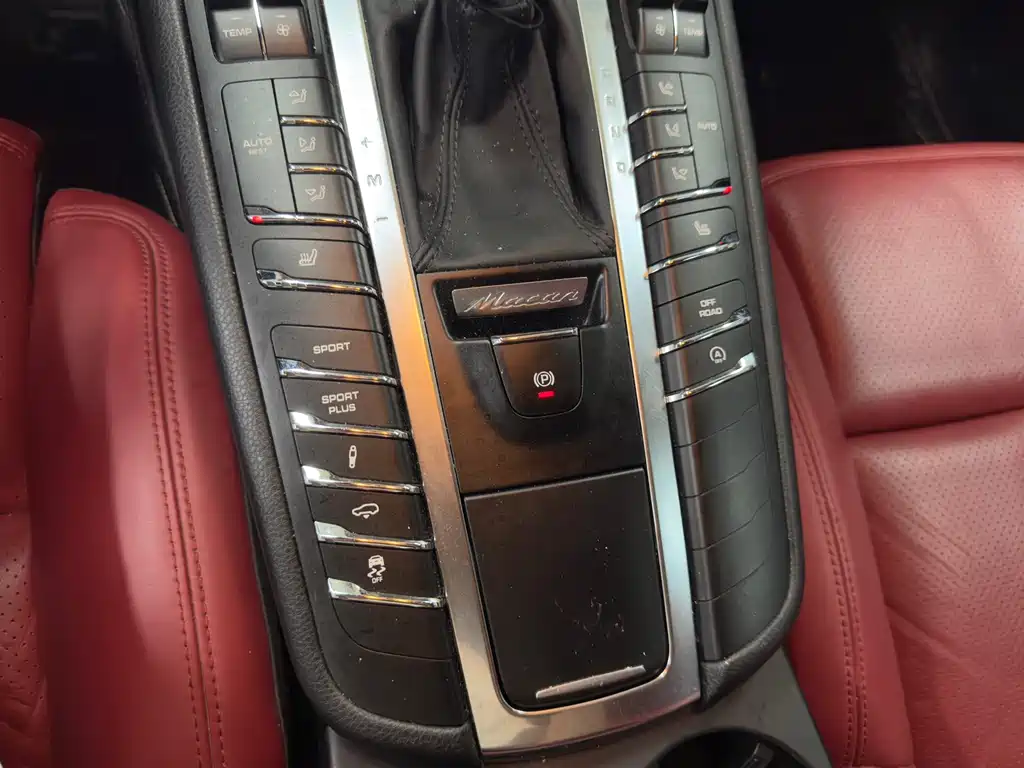 Porsche Macan — миниатюра 12