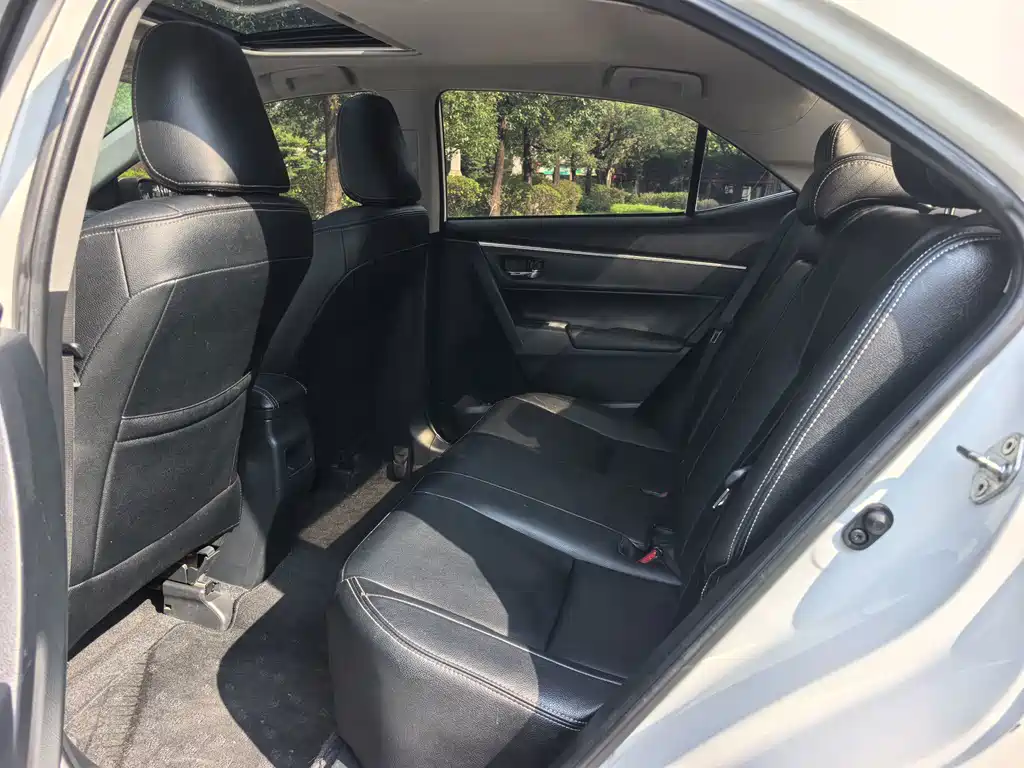 Toyota Corolla — миниатюра 6