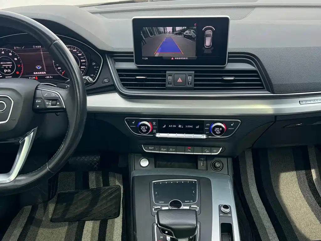 Audi Q5L — миниатюра 7