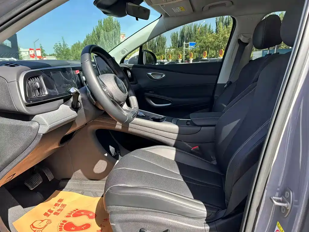 BYD Sealion 05 EV — миниатюра 3