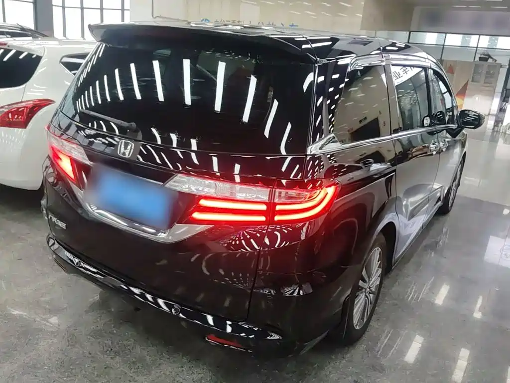 Honda Odyssey — миниатюра 7