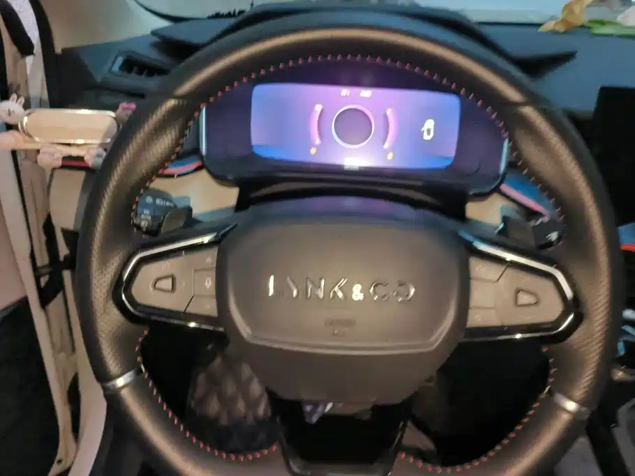 Lynk & Co 06 — миниатюра 15
