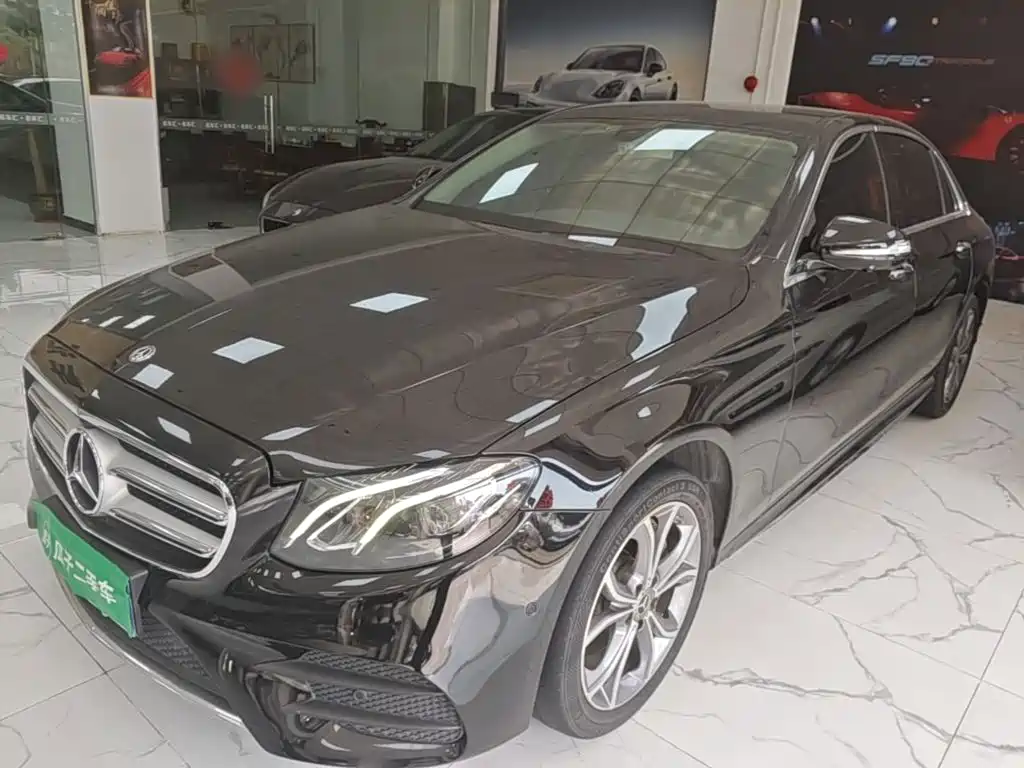 Mercedes-Benz E-Class — миниатюра 2