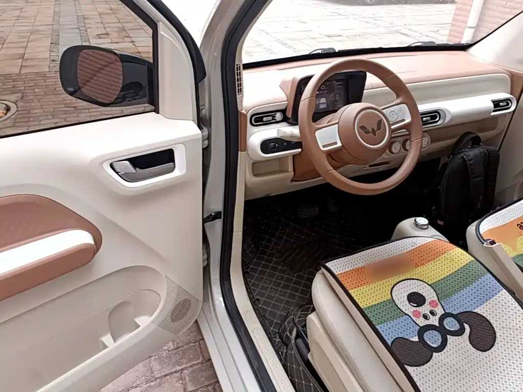 Wuling MINIEV — миниатюра 16