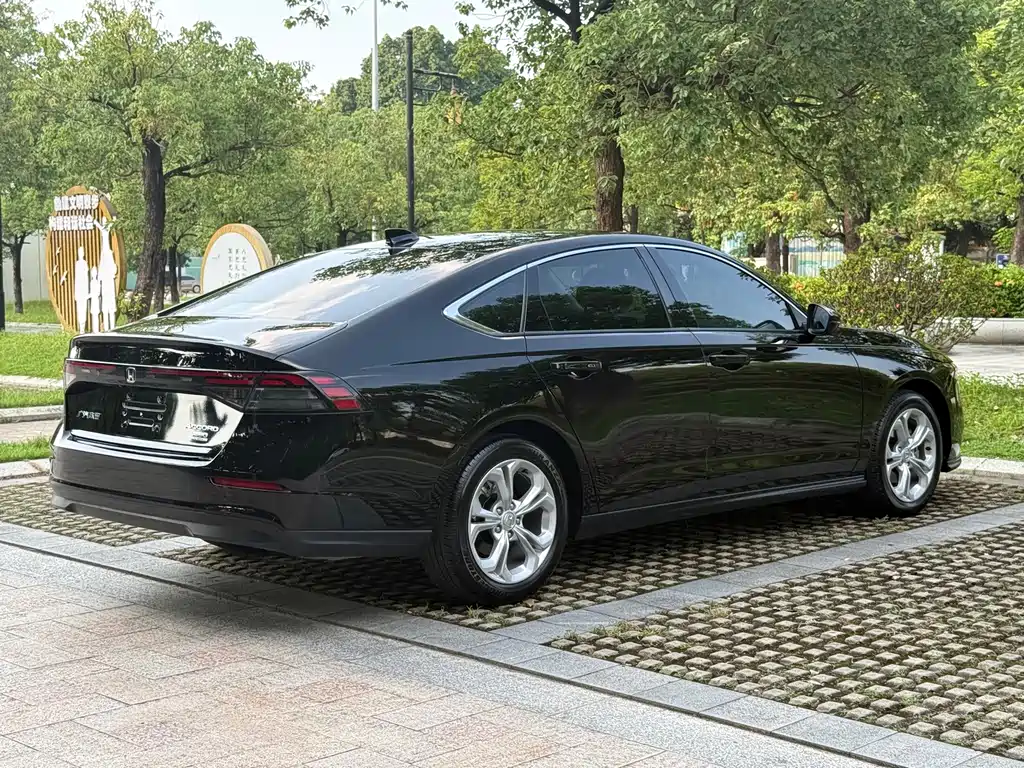Honda Accord — миниатюра 15