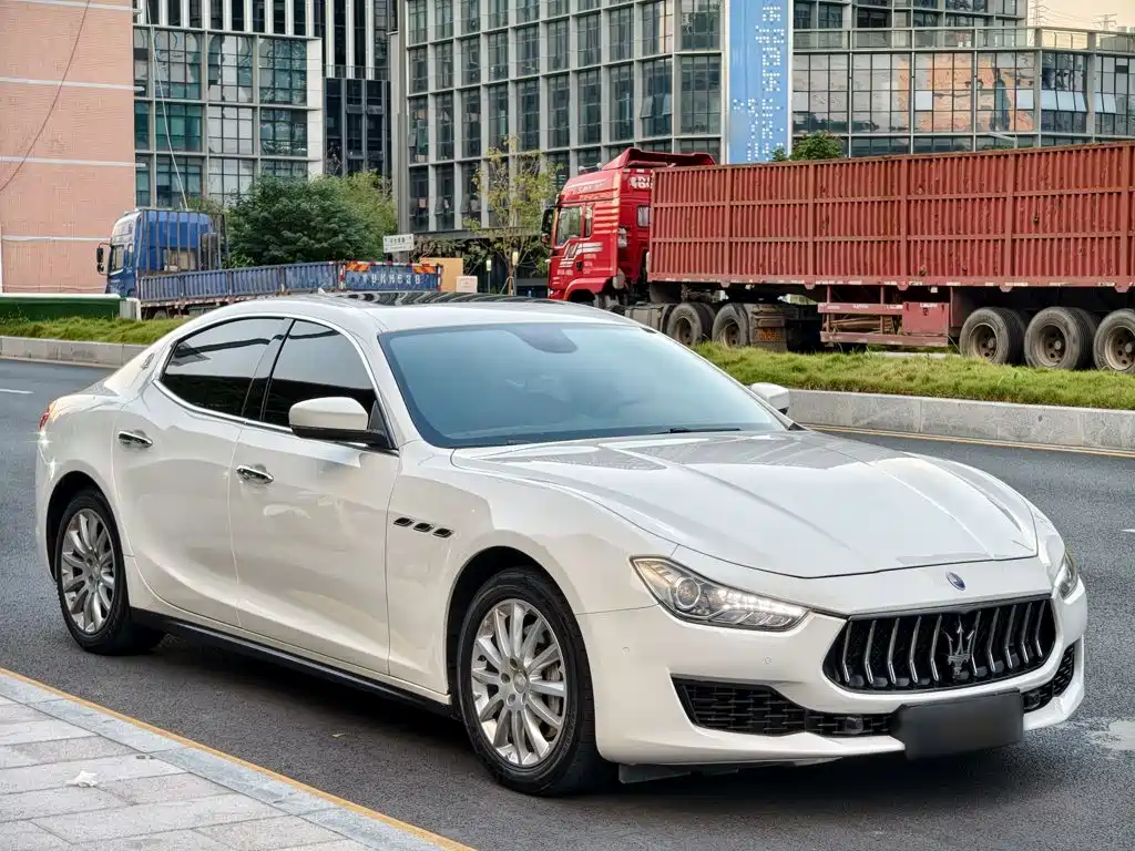 Maserati Ghibli — миниатюра 5