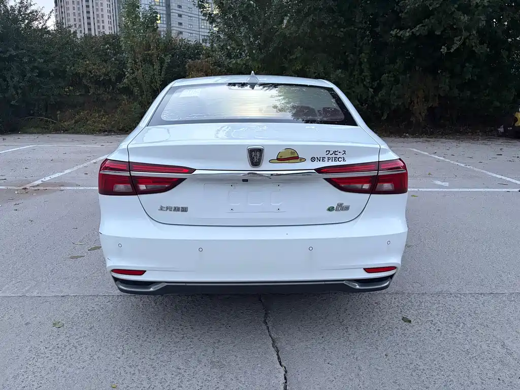 Roewe i6 New Energy — миниатюра 5