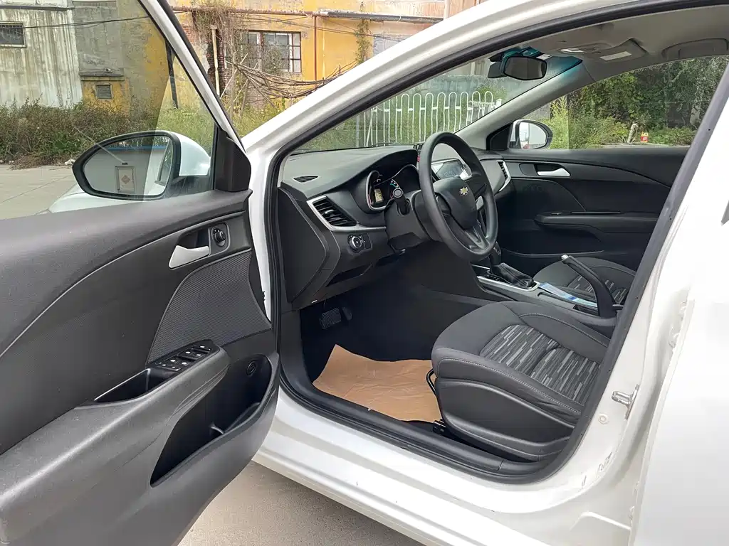 Chevrolet Cavalier — миниатюра 13