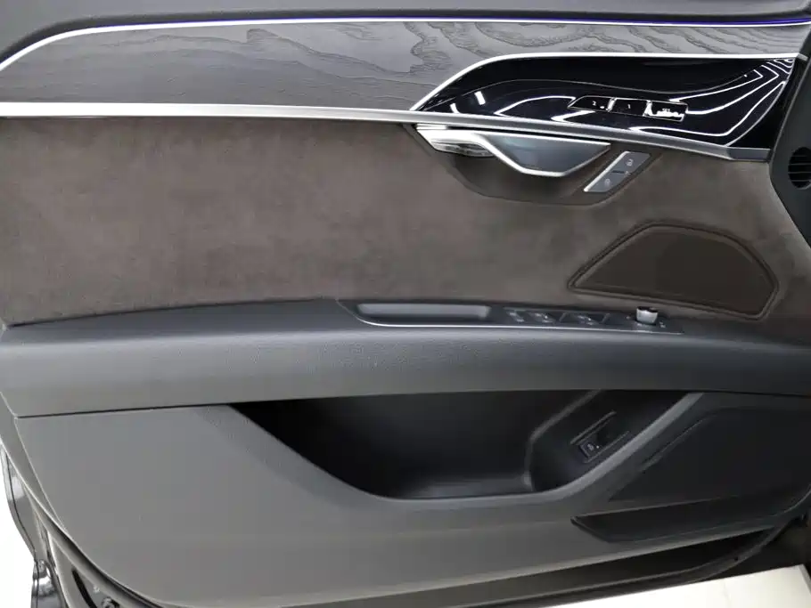 Audi A8 — миниатюра 15
