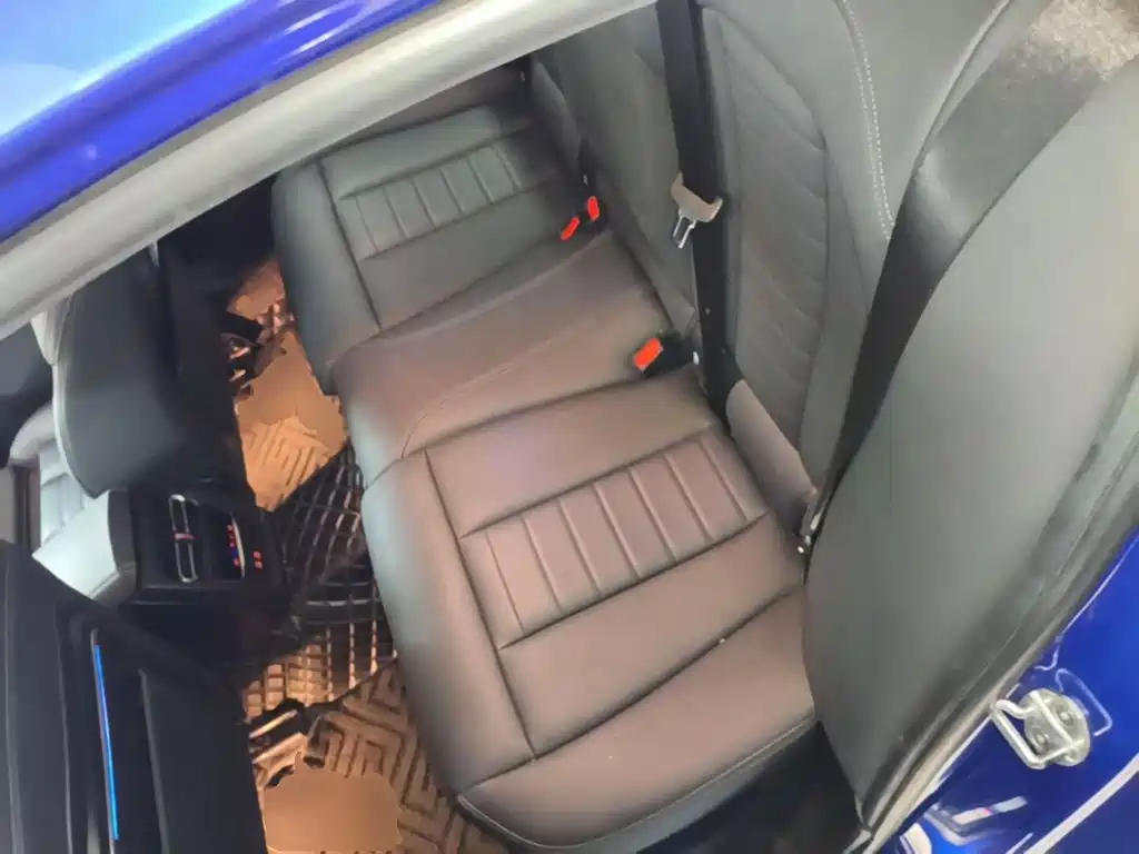 BMW 3 Series — миниатюра 17