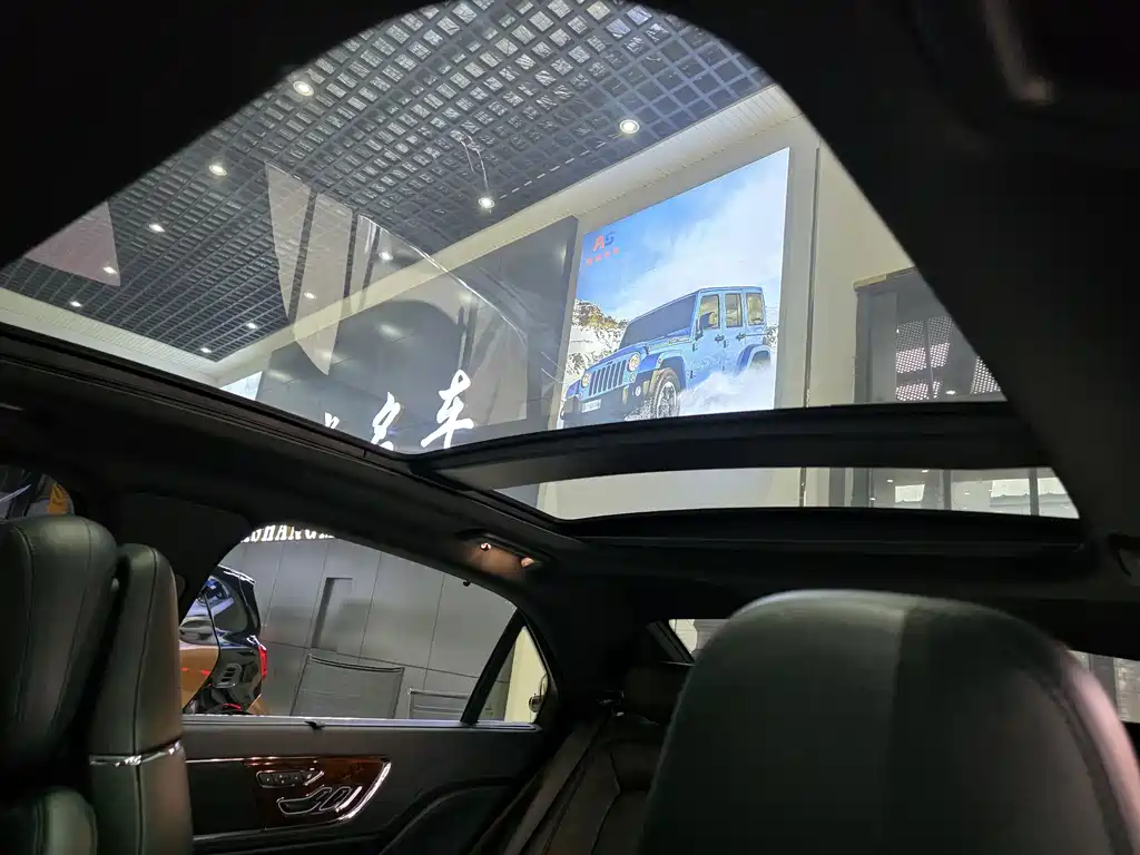 Lincoln Continental — миниатюра 10