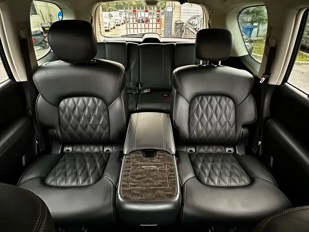 Nissan Patrol — миниатюра 7