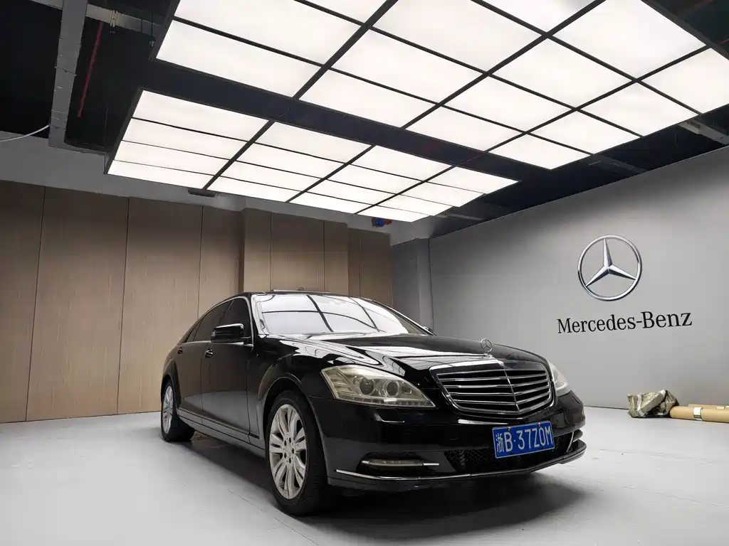 Mercedes-Benz S-Class — миниатюра 21