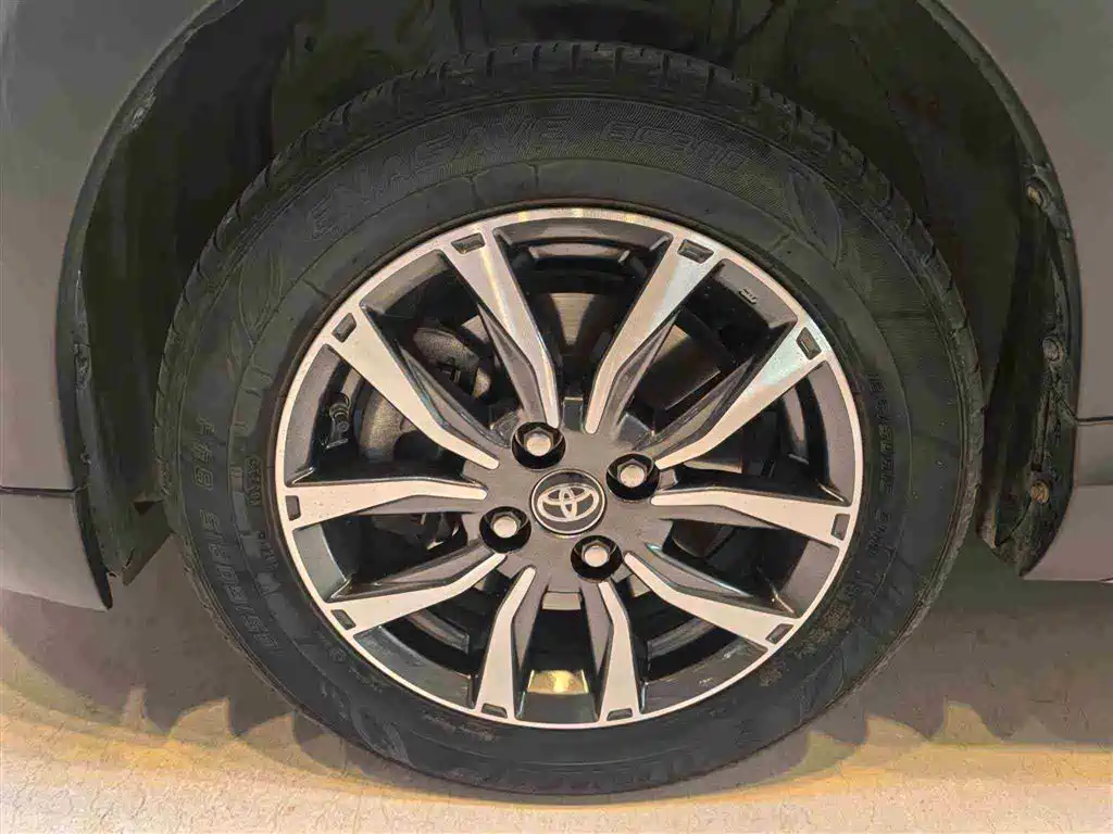 TOYOTA YARIS L ZHIXUAN