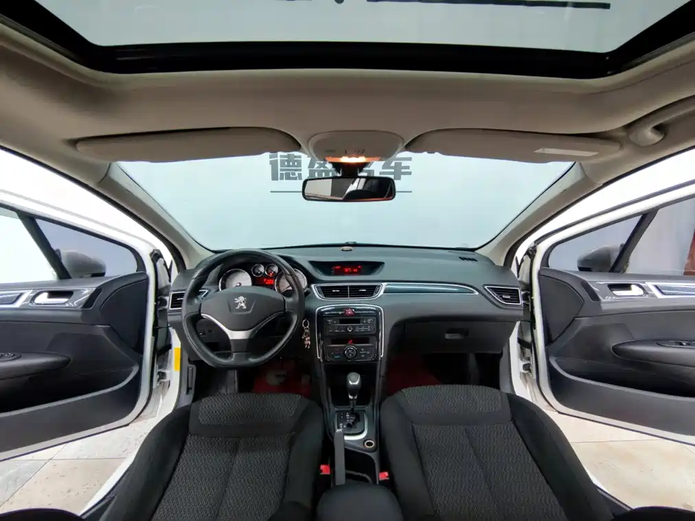 Peugeot 308 — миниатюра 9