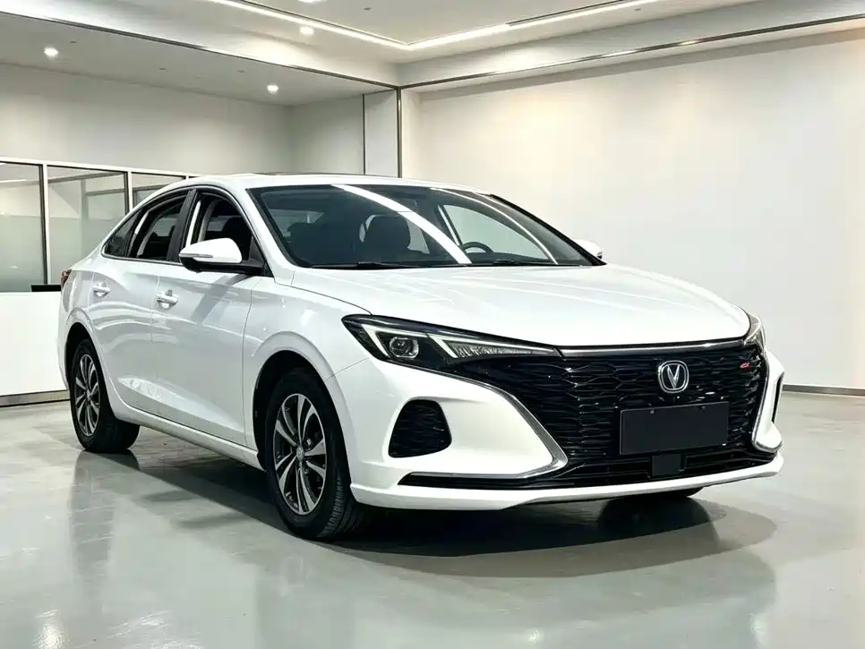 Changan Eado — миниатюра 2