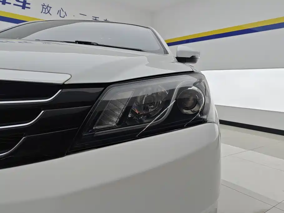 Geely Emgrand — миниатюра 5