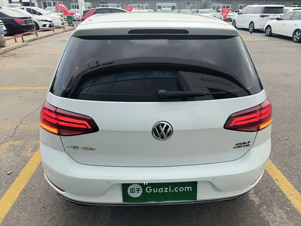 Volkswagen Golf — миниатюра 6