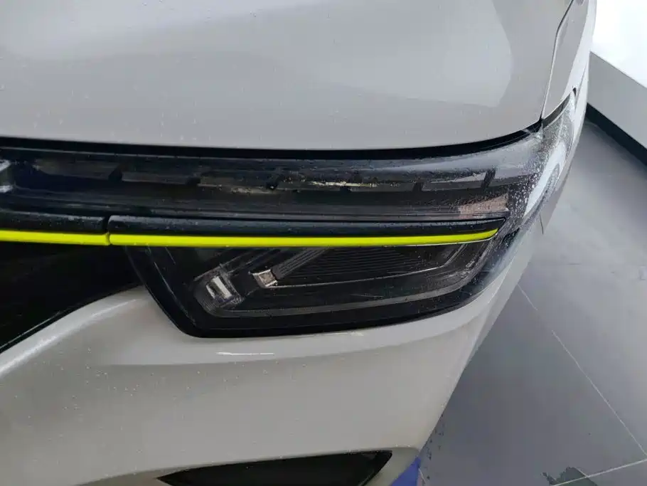 Roewe RX5 New Energy — миниатюра 5