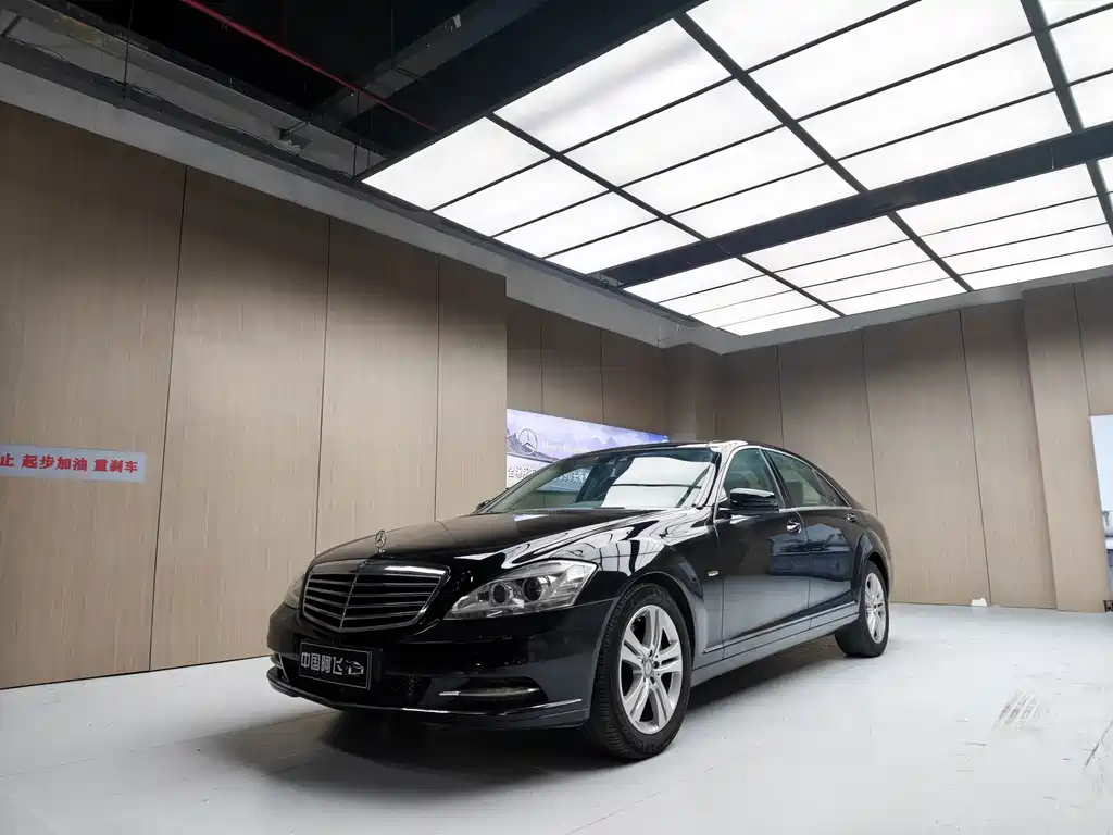 Mercedes-Benz S-Class — миниатюра 10