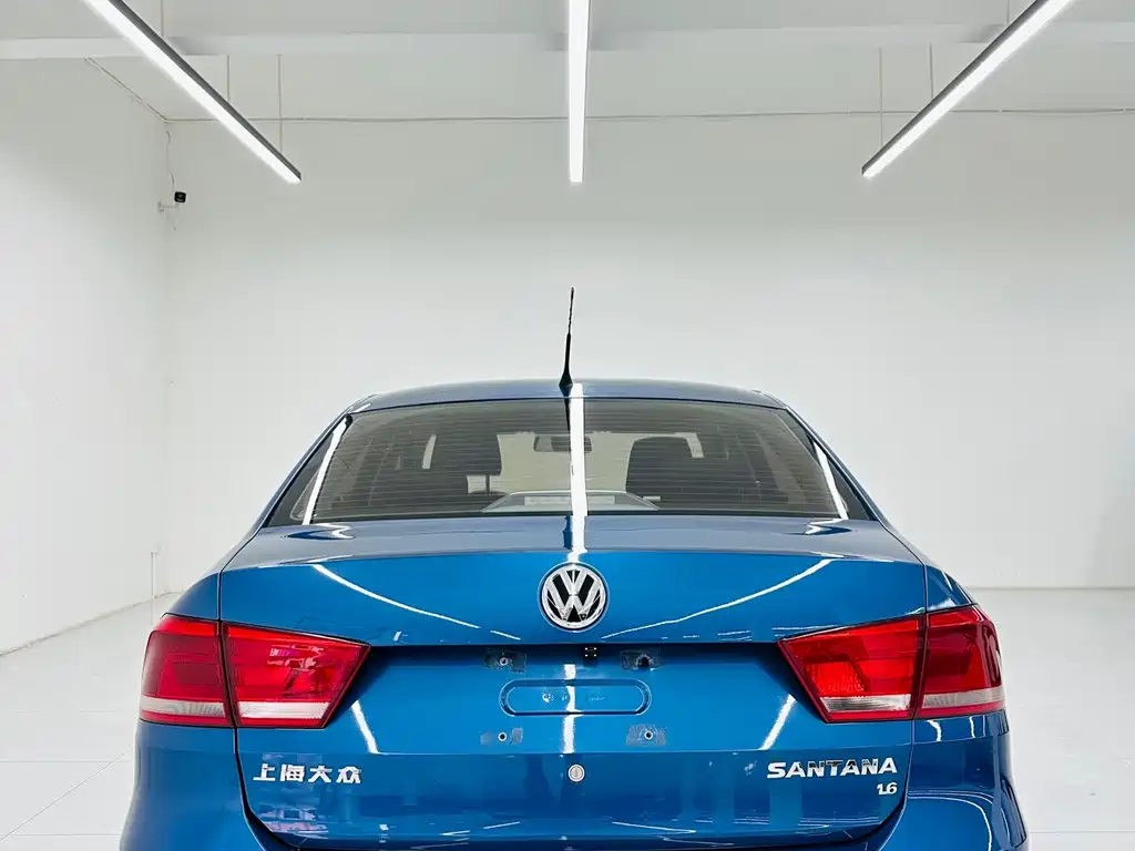 Volkswagen Santana — миниатюра 5