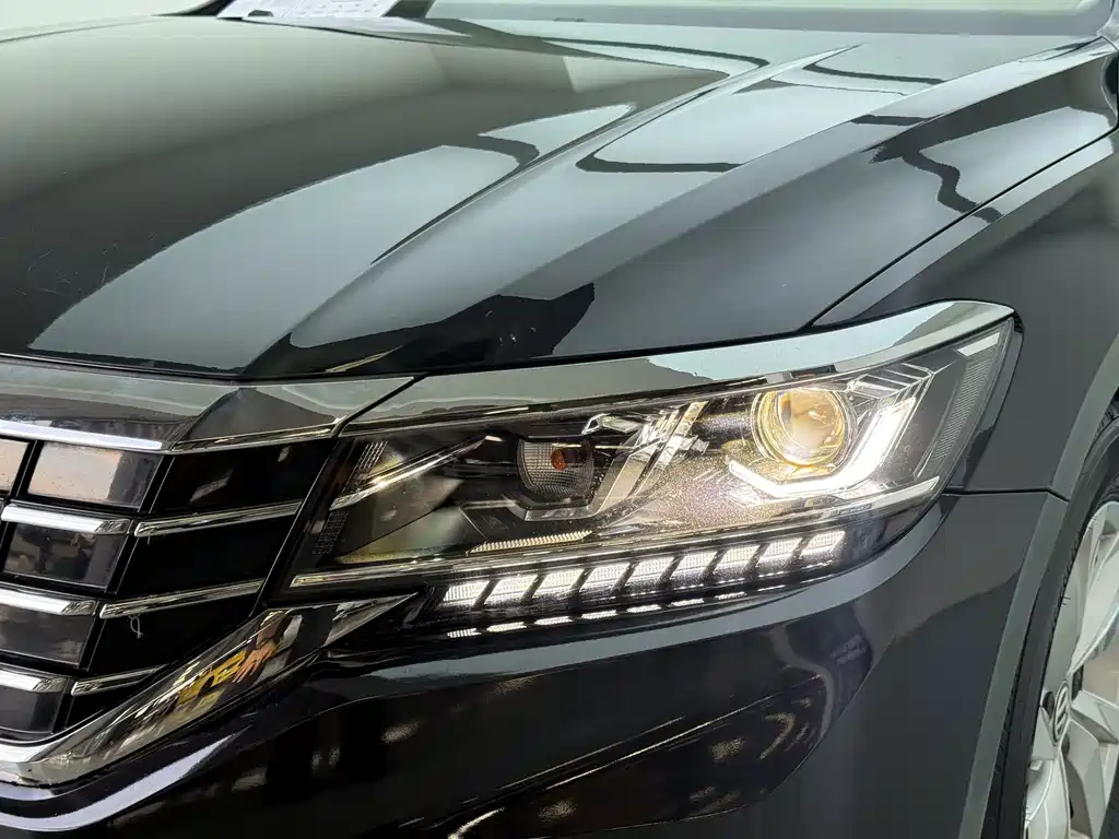 Volkswagen Passat PHEV — миниатюра 14