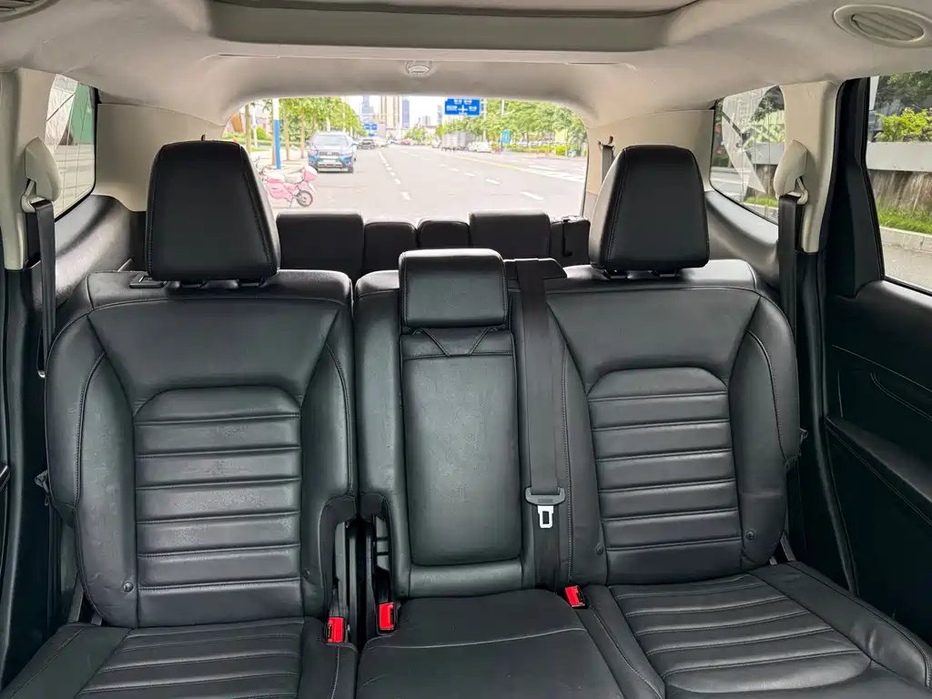 Ford Edge — миниатюра 37